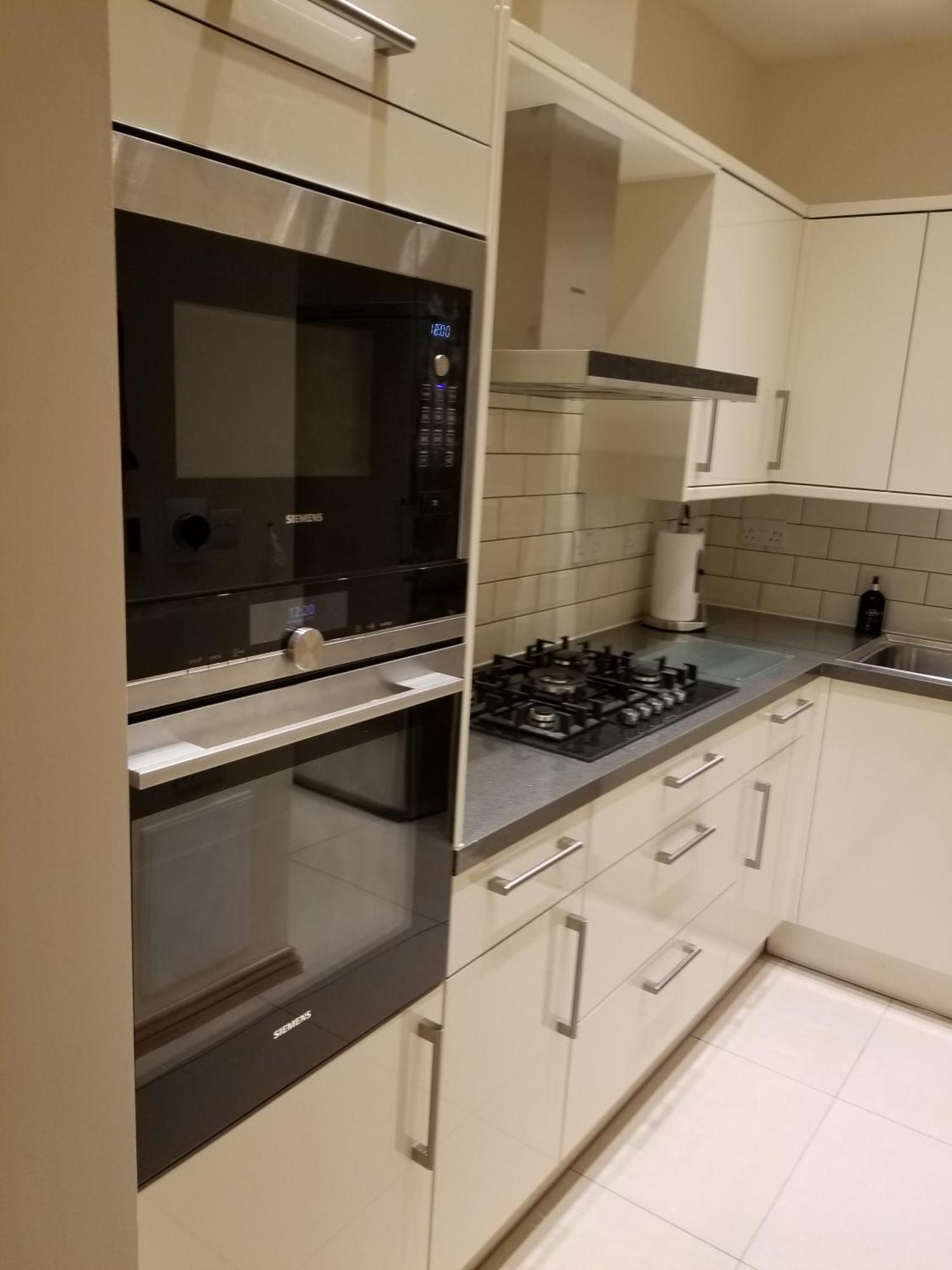 London Luxury Apartment 4 Bedroom Sleeps 12 People With 4 Bathrooms 1 Min Walk From Station Wanstead Dış mekan fotoğraf